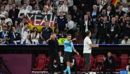  德甲揭幕战上演进球大战拜仁险胜  